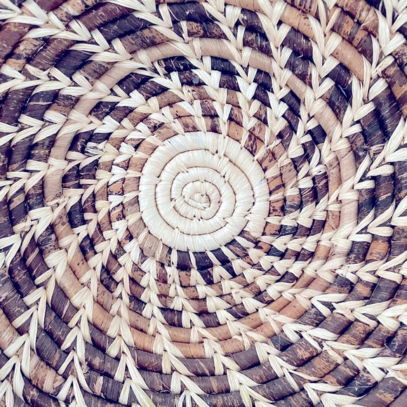 Meet your Posher, Karma *please note sellers disclosure under description* - Picture 8 of 9